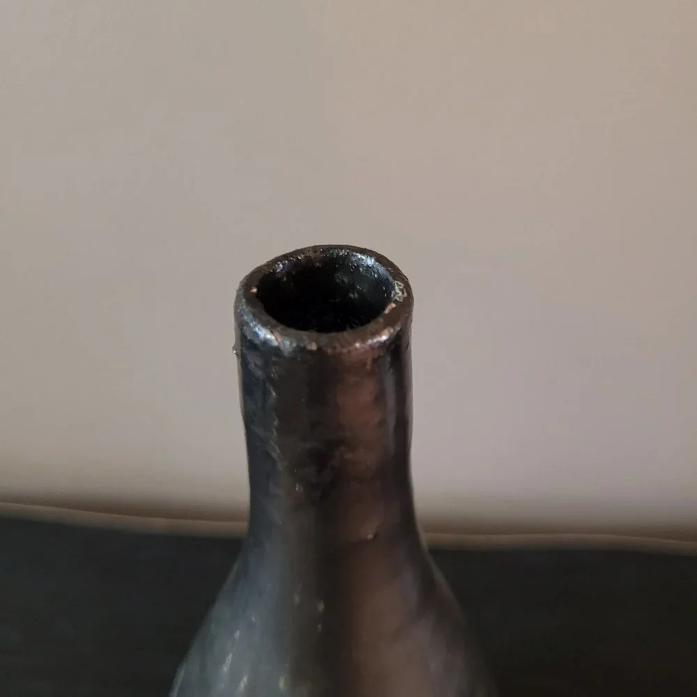 11" Bottle Vase, attributed to A. R. Cole - Picture 8 of 8